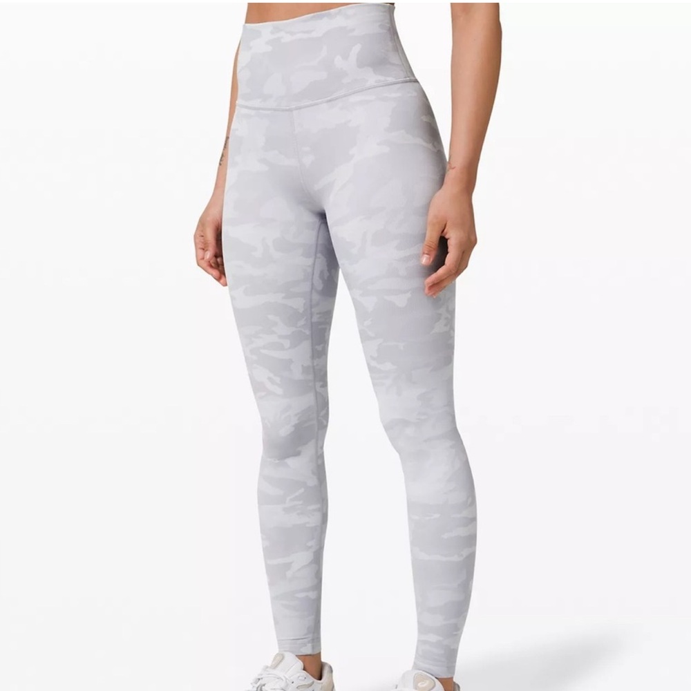 Lulu Lemon Wunder Under Leggings- White Camouflage